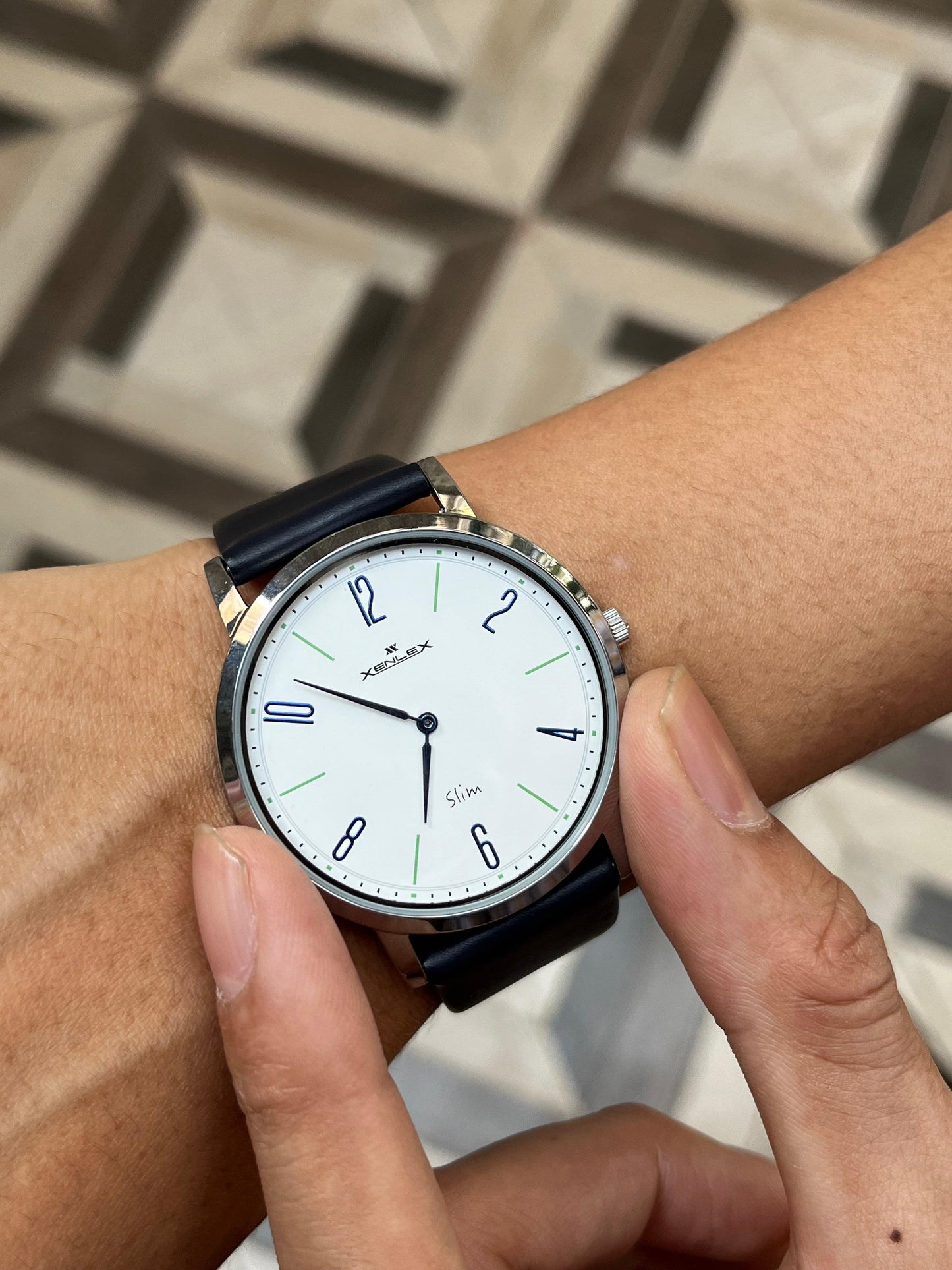 white dial ghadi